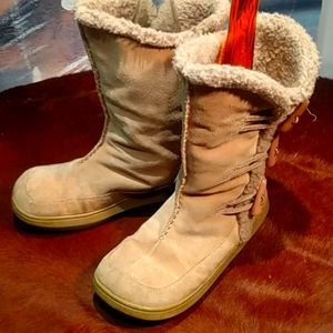 rocket dog ugg boots
